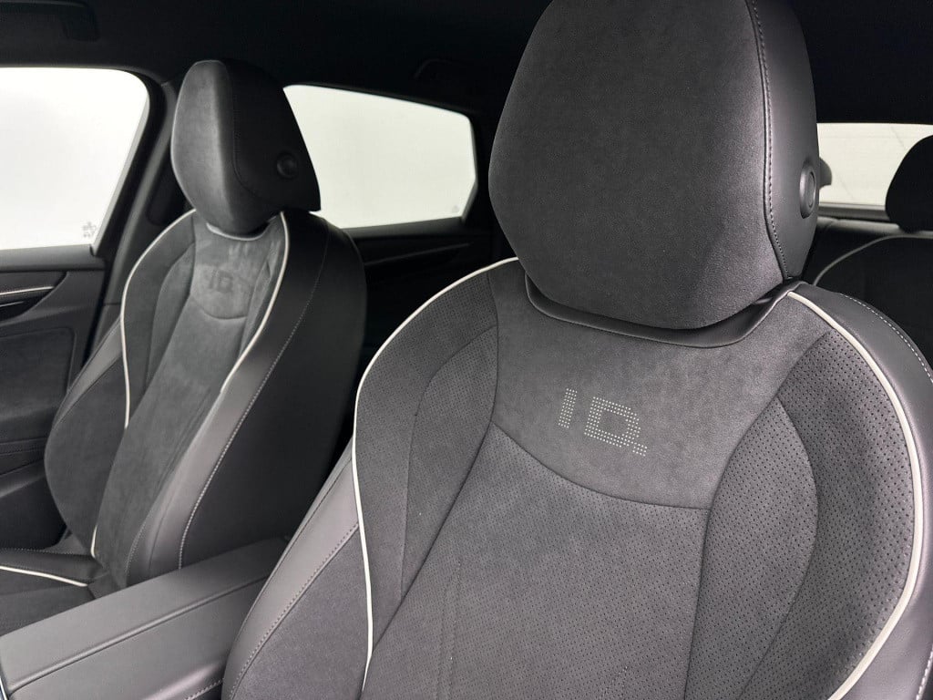 Volkswagen Id.7 pro s limited edition 86 kwh accu. 210 kw / 286 pk