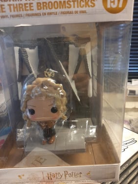 Funko madam rosmerta with the three broomsticks