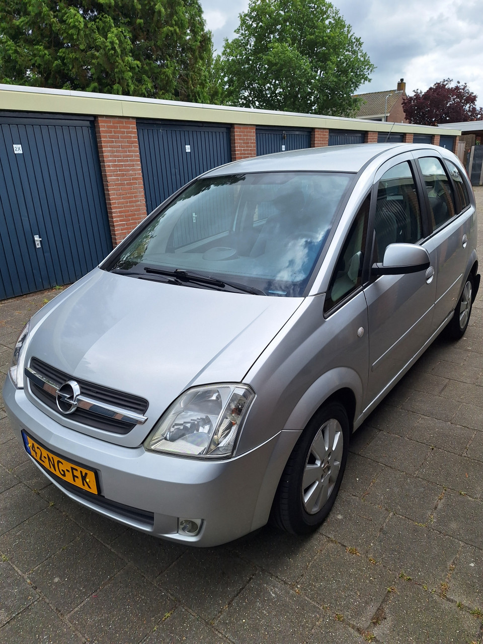 Personenauto Meriva 1.6 Cosmo