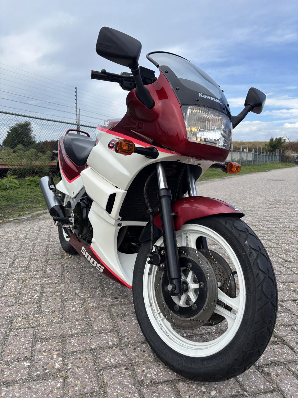 Kawasaki GPZ 500S