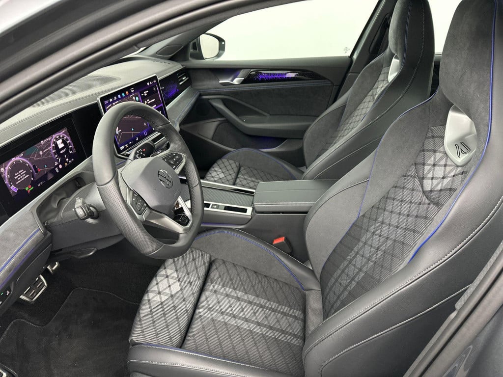 Volkswagen Passat r-line business variant (9) 1.5 110 kw / 150 pk e volkswa