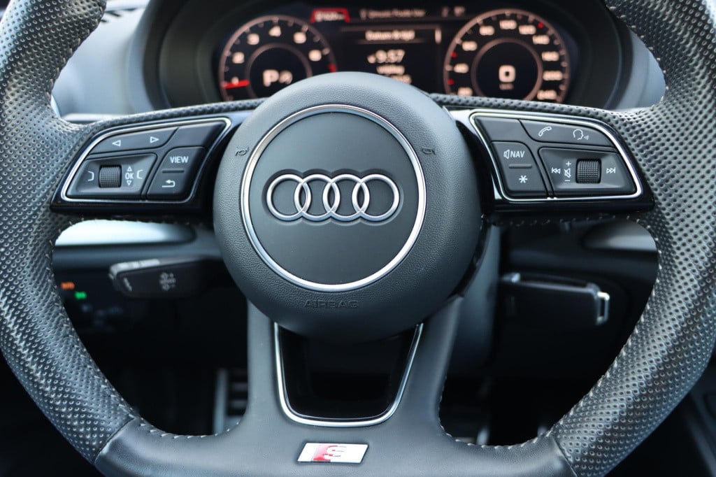 Audi A3 limousine 35 tfsi cod advance sport s-line 150pk s-tronic