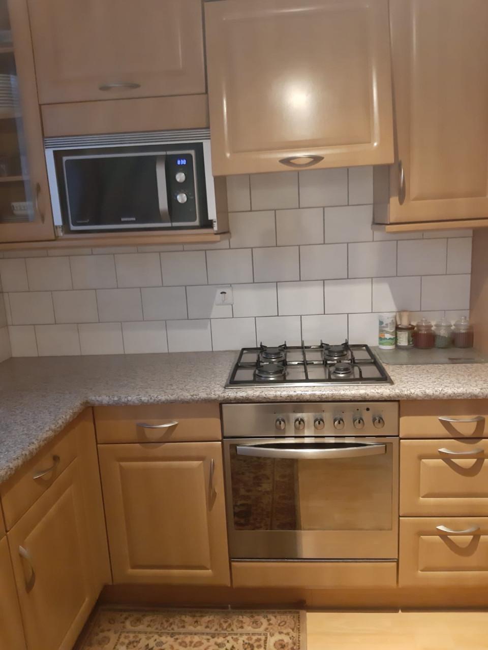 Mooie hoekkeuken te koop