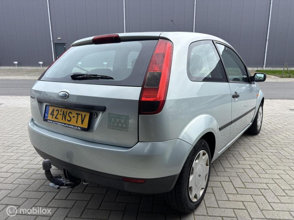 Ford Fiesta 1.4-16v ambiente