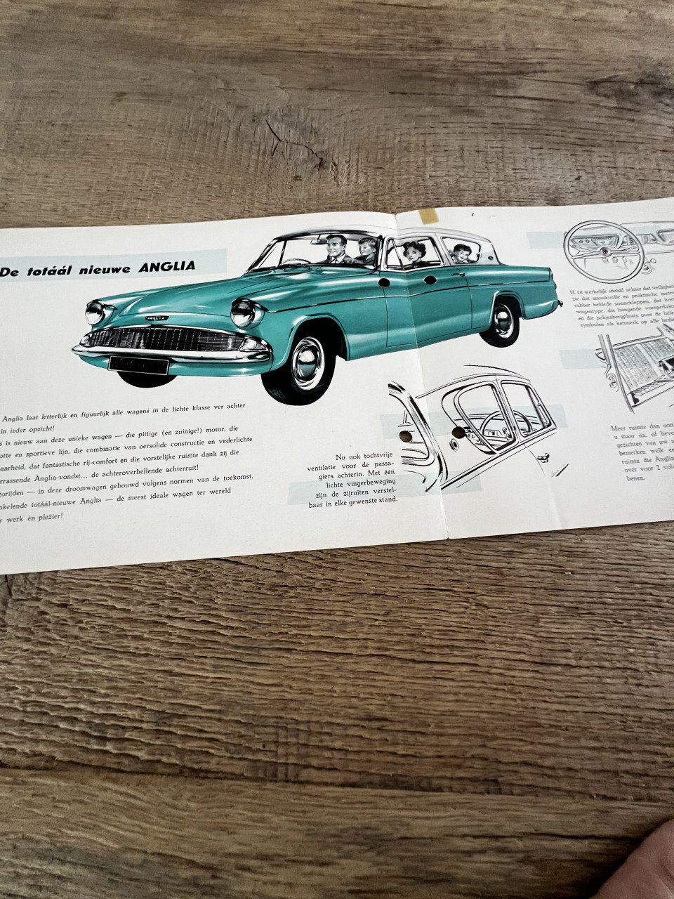 Ford Anglia autobrochure