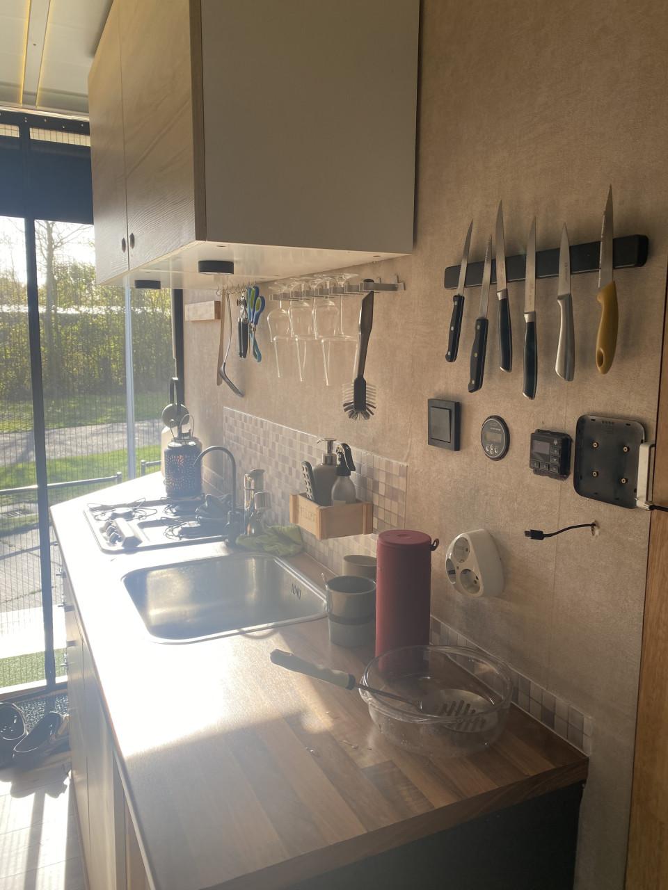 Iveco Camper Vrachtwagen 7,5 ton met 50CC scooter