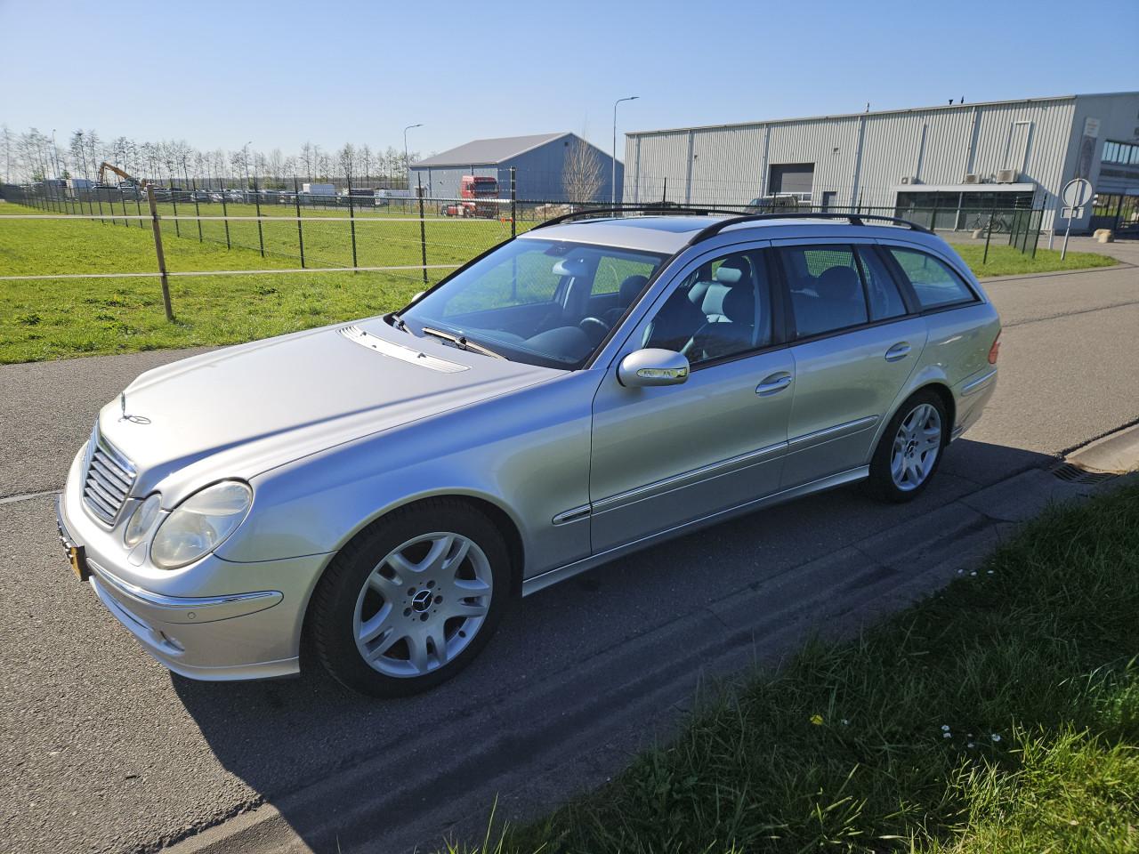 Mercedes-Benz E320 Avantgarde Kombi Benzine