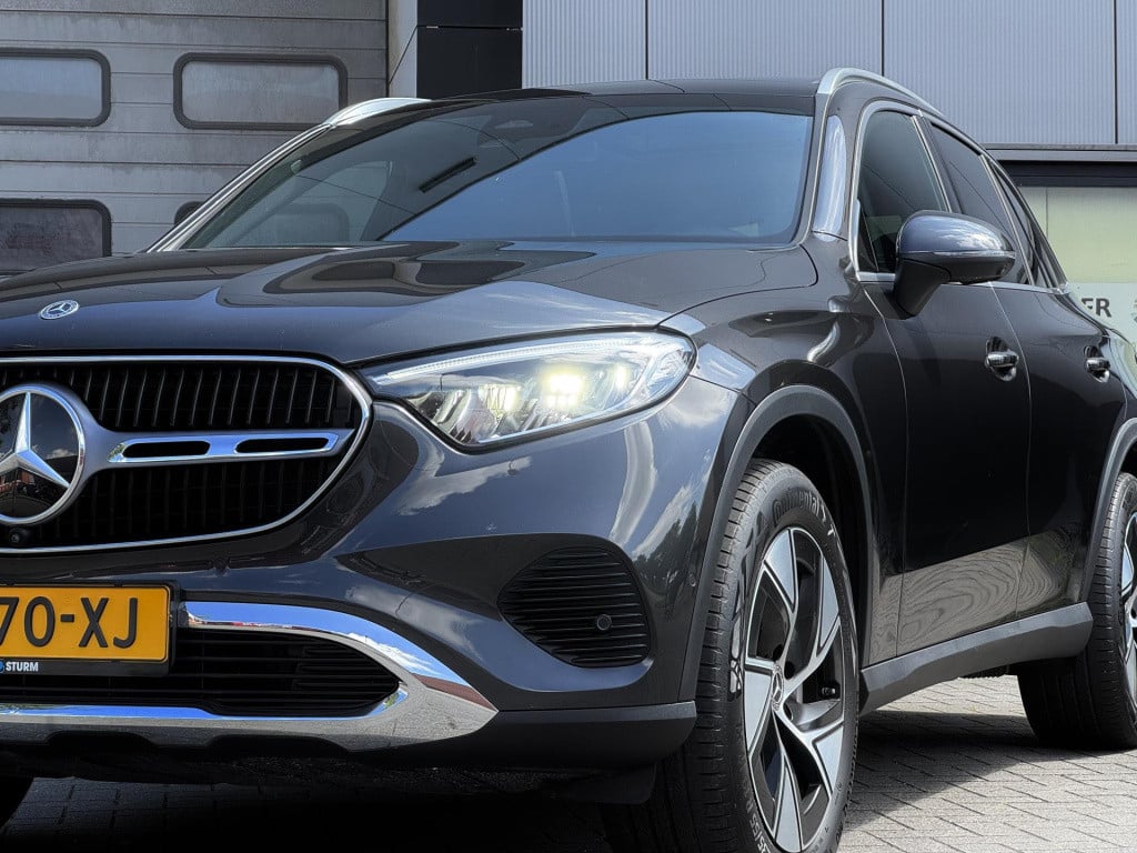 Mercedes-Benz Glc 300e 4matic luxury line nl-auto np. €83.000! | panoramada