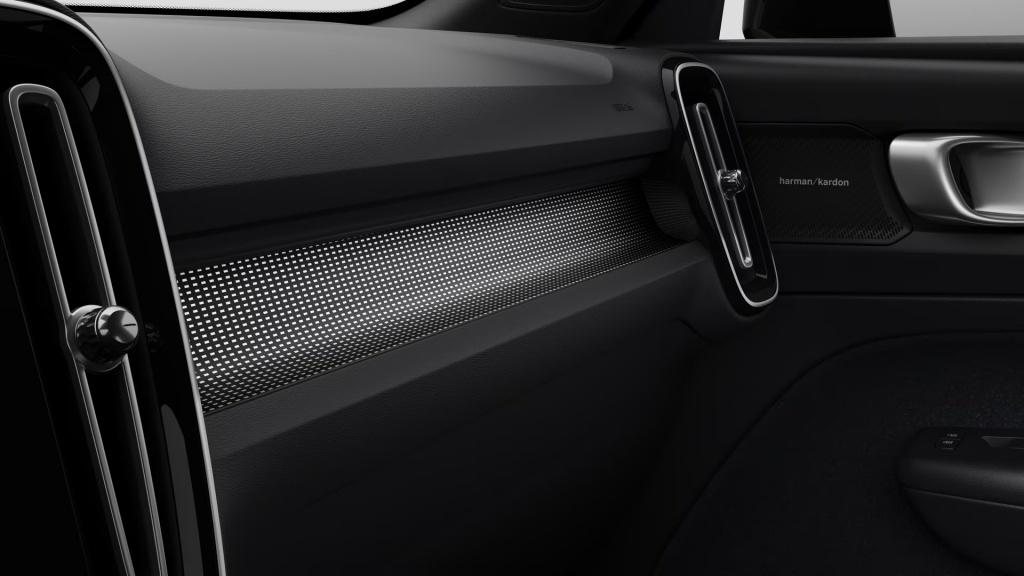 Volvo Ex40 extended range ultra dark europa