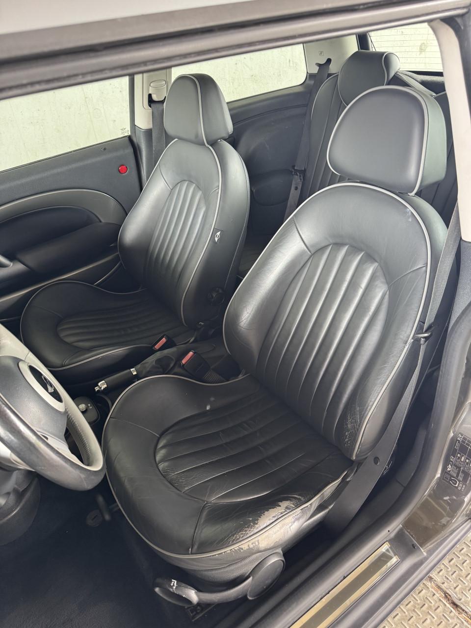 Mini Cooper 1.6 Parklane 180DKM 2006 NW Koppeling!