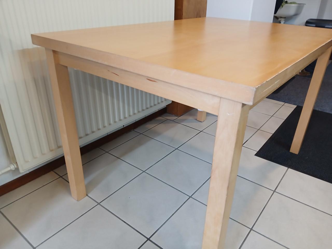 EETKAMERTAFEL i.gst.