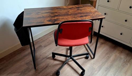 Bureau met bureaustoel