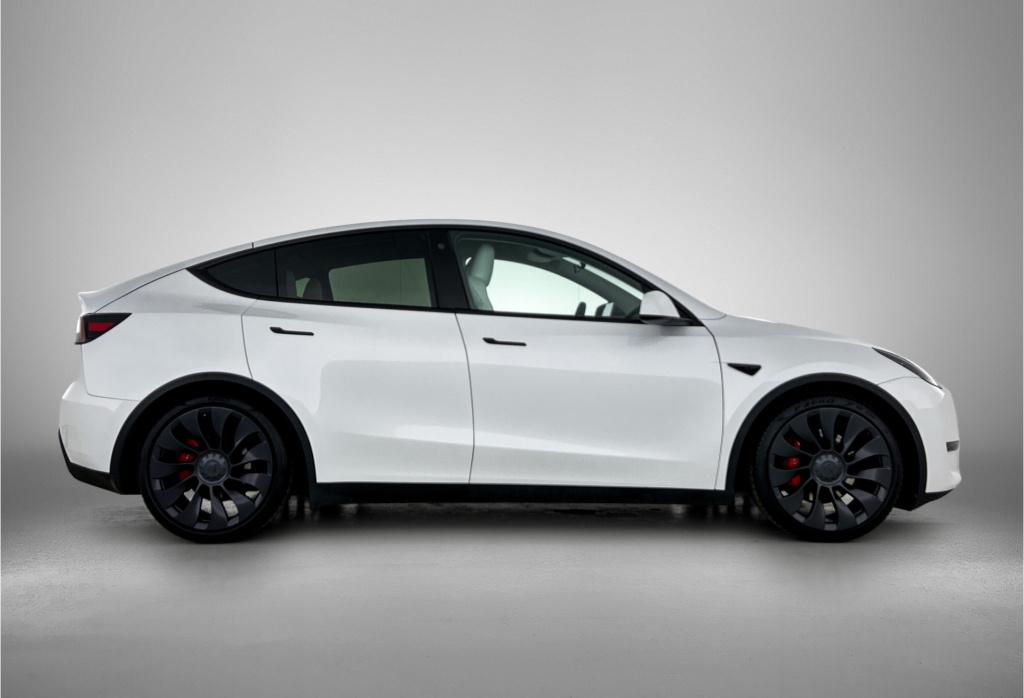 Tesla Model Y performance awd 75 kwh | leder | parkeercamera | schuif-kante