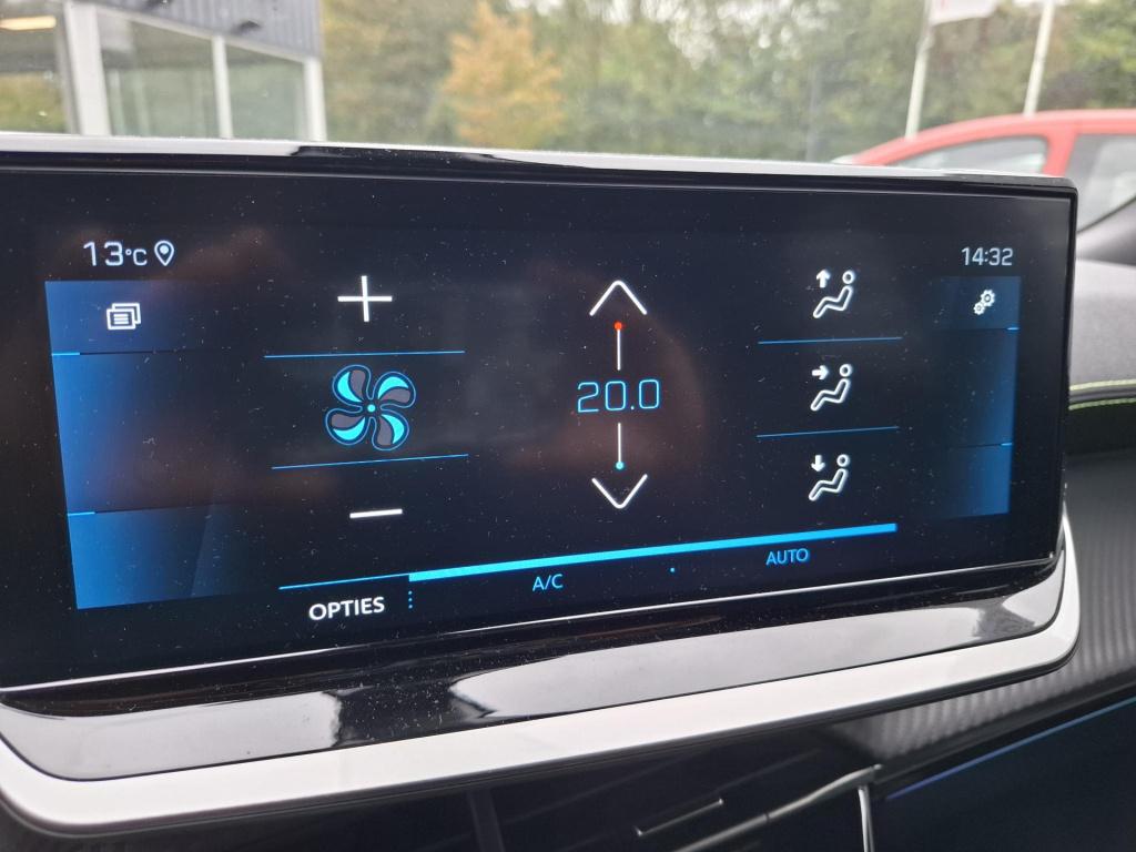 Peugeot 2008 suv 130 gt-line schuif-/kanteldak/cam/trekhaak
