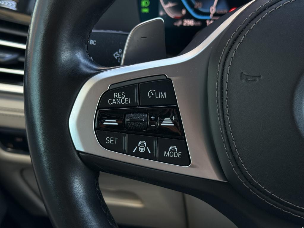 BMW X5 xdrive45e m-sport individual | b&o | sky lounge | luchtvering | mass