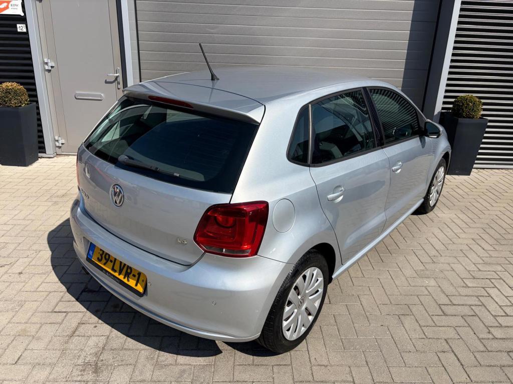 Volkswagen Polo 1.4-16v comfortline/automaat/cruise control/airconditioning