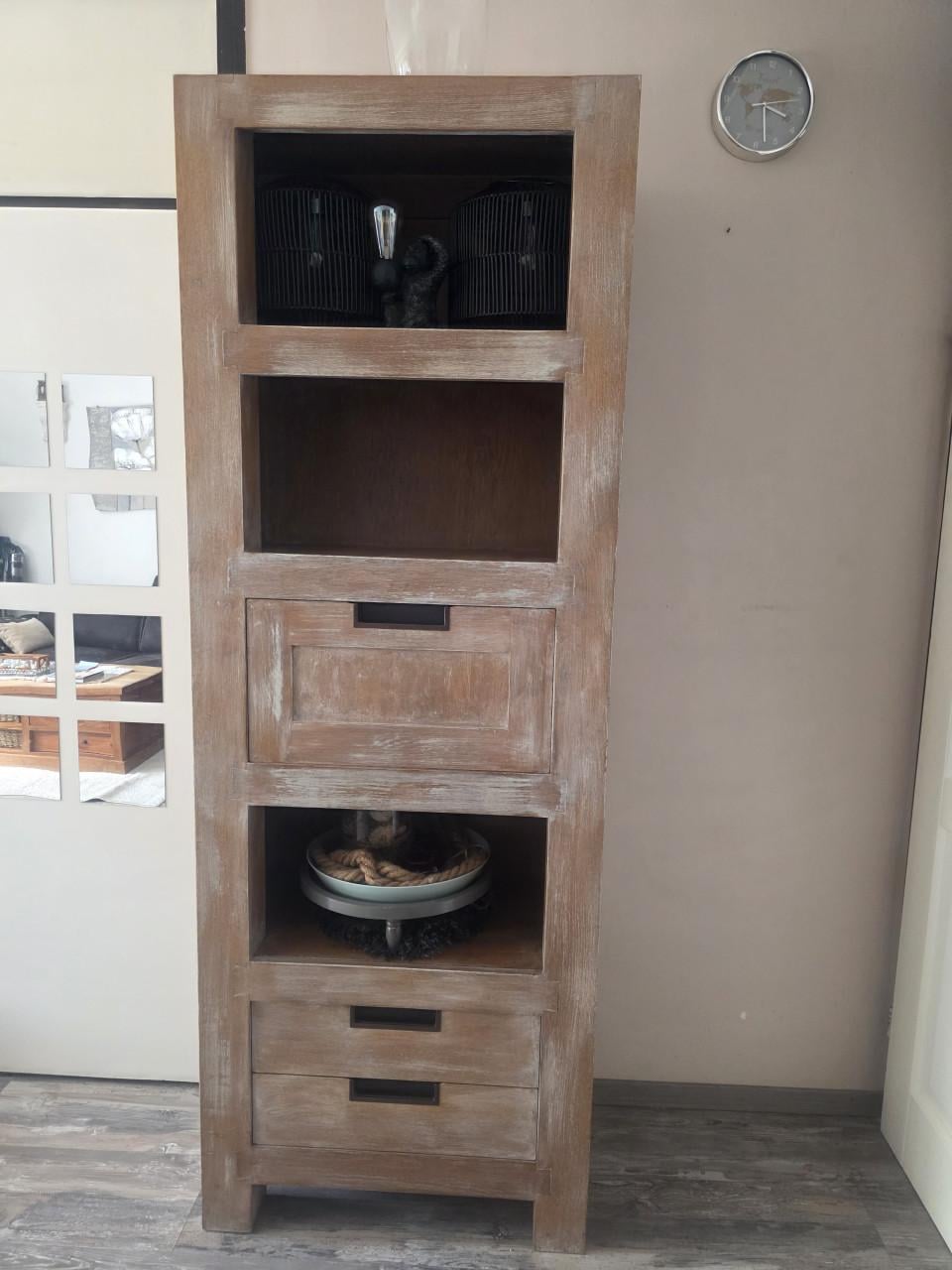 Mooie stevige houten boekenkast