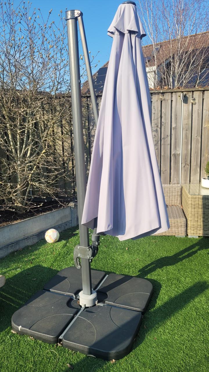 Zweefparasol + voet