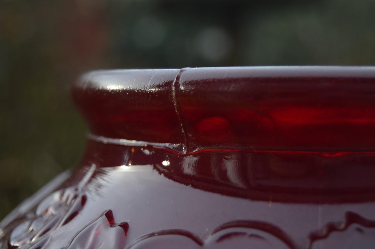 Fraaie grote rode glazen vaas Frans, Art Deco (?)