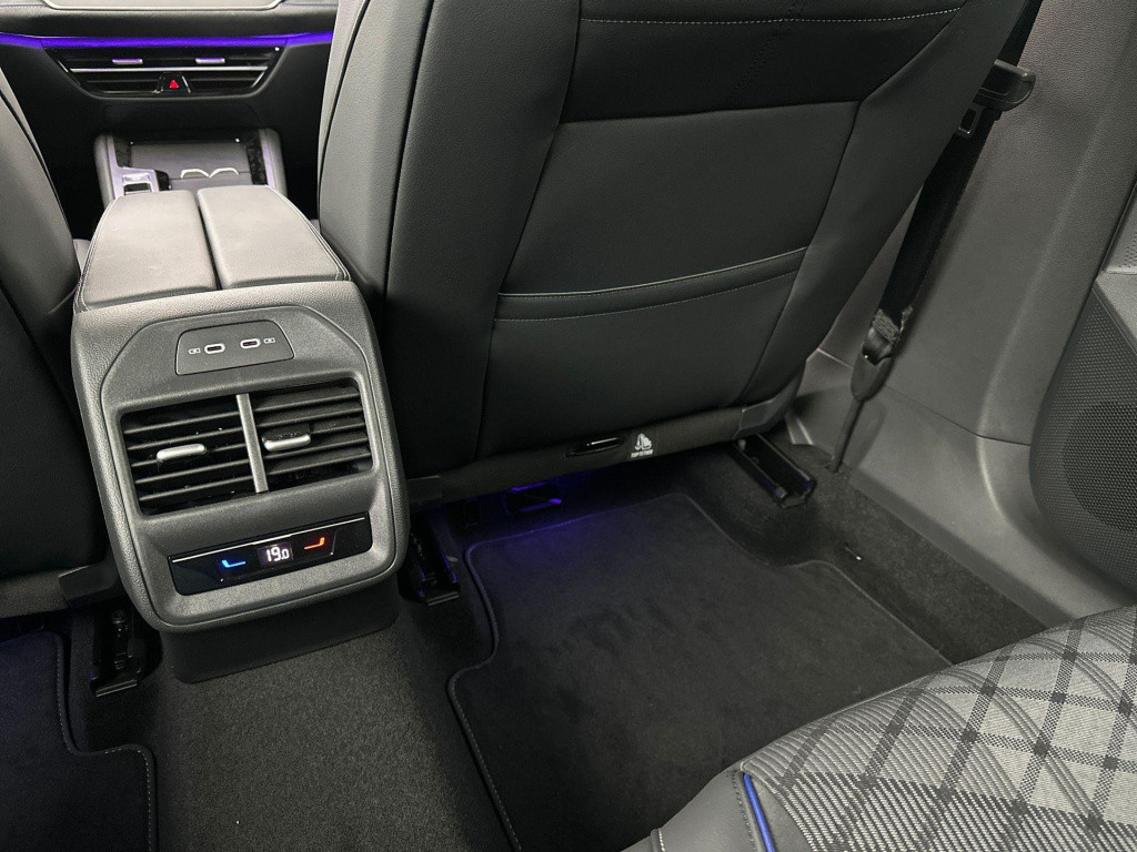 Volkswagen Passat variant r-line business 1.5 110 kw / 150 pk etsi variant 