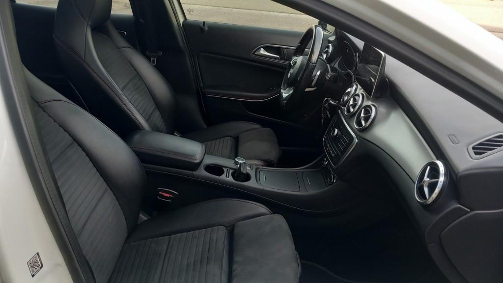 Mercedes GLA-KLASSE 180Ambition AMG line automaat 2016 navigatie nwst