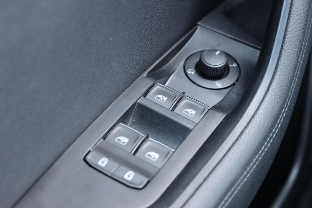 Skoda Superb combi 1.4 tsi iv laurin & klement 218pk dsg6 | soh 96,9% |