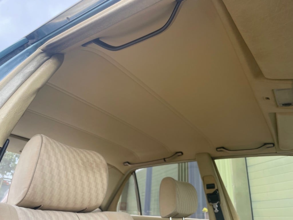 Mercedes-Benz S-klasse w126 petroleum groen