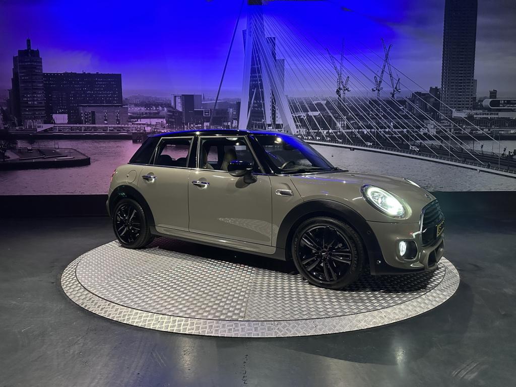 Mini 5-deurs 1.5 cooper 60 years edition *jcw-pakket*led*pano*winterpakket*