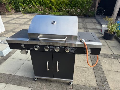 Gasbarbecue 1 jaar oud