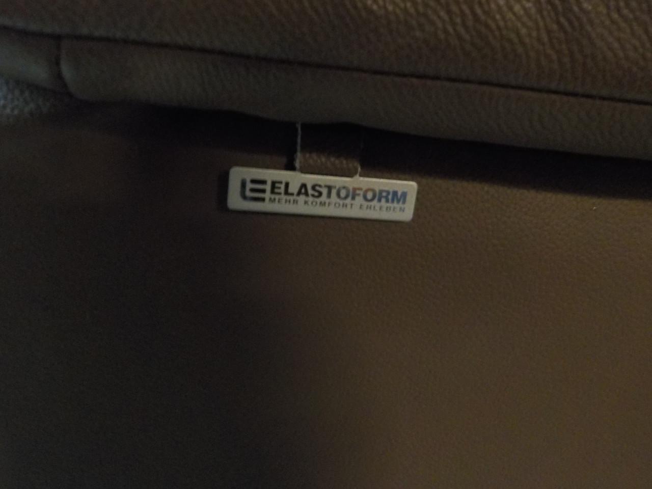 Mooie kwaliteit leren 2 ( 145 cm ) + 1 + 1 ( 85 cm) zits bijna nieuw staat