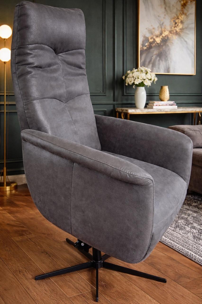 Te koop sta op fauteuil/ stoel ( accu)