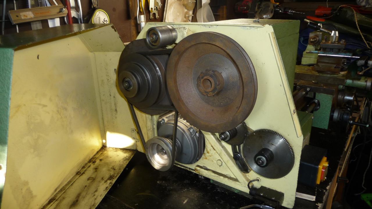 TE  KOOP METAALDRAAIBANK FERM 350