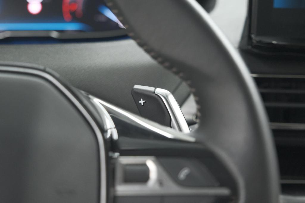 Peugeot 5008 puretech 130 eat8 active pack | 7 zitplaatsen | apple carplay 
