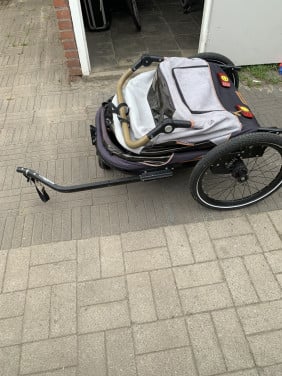 Bobike 2-in-1 fietskar en wandelwagen - zwart/bruin