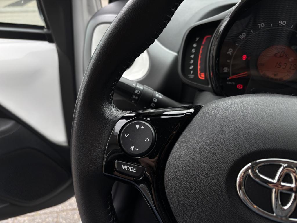 Toyota Aygo 1.0 vvti x-joy/camera/carplay/climate-control
