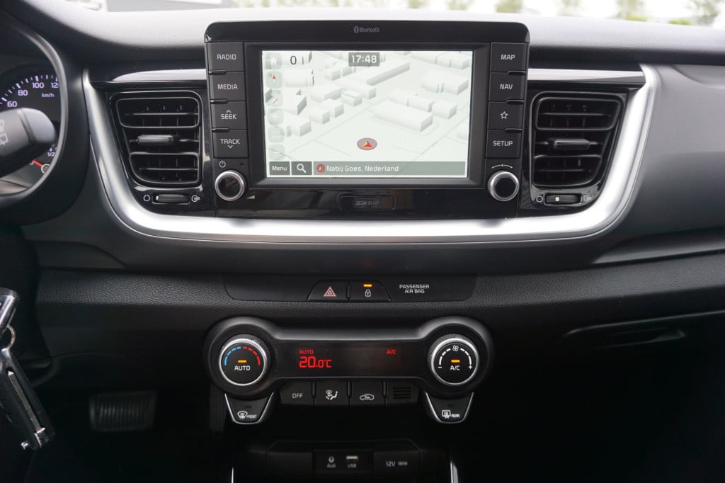 Kia Stonic 1.4 mpi automaat -  climate / navi / cruise / parkeers. / camera