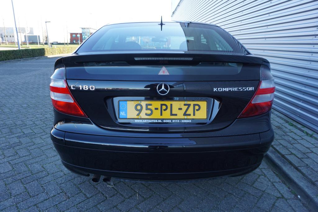Mercedes-Benz C-Klasse sportcoupé 180 k. automaat - airco / cruise / elektr