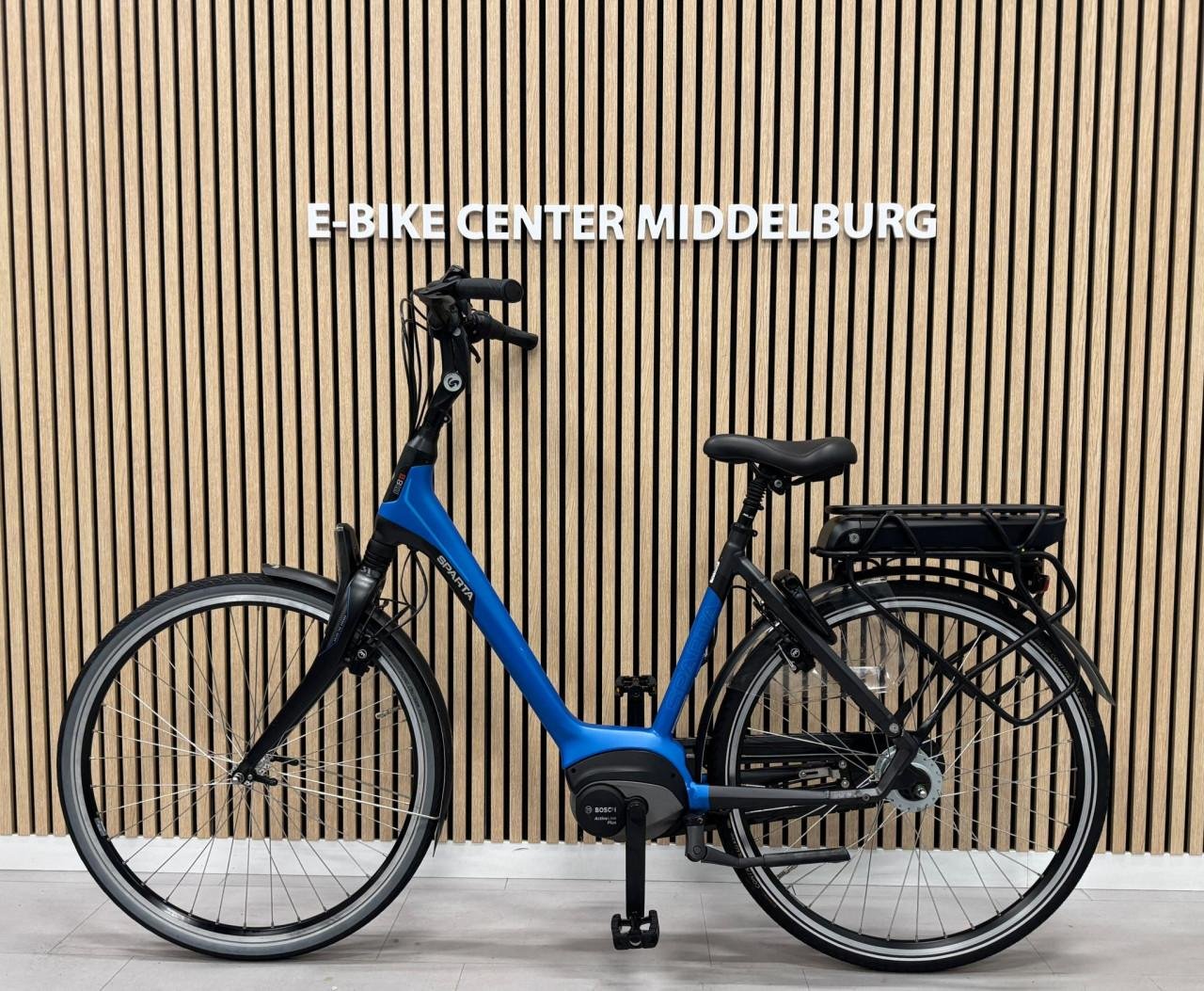 Sparta M8B Bosch Active Line Pus 53CM 400Wh