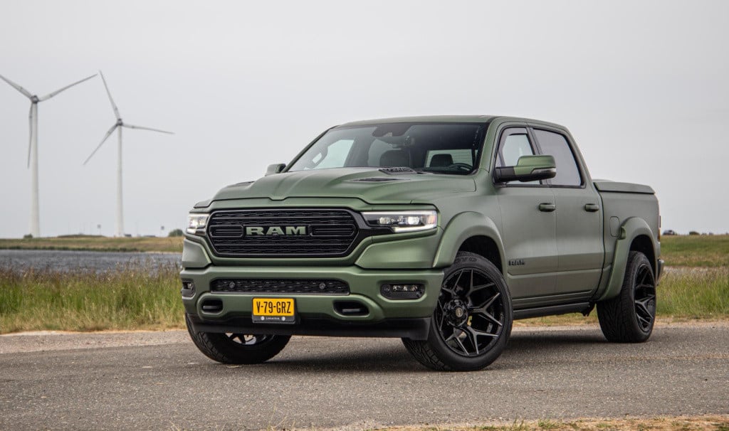 Dodge Ram 1500 5.7 v8 4x4 crew cab limited bpm vrij / all in prijs / pano /