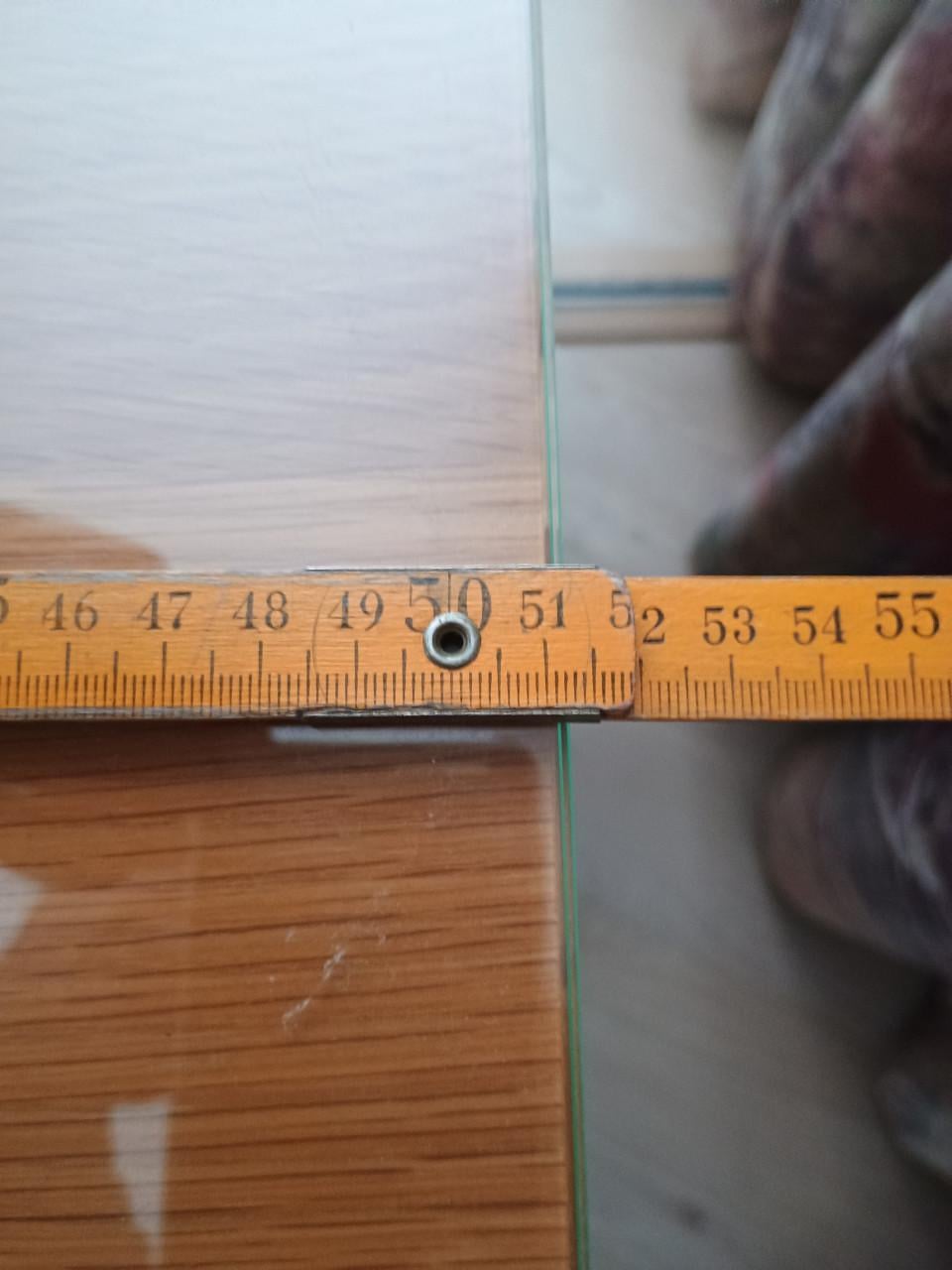 Te koop: ladenkastje eiken met 3 lades