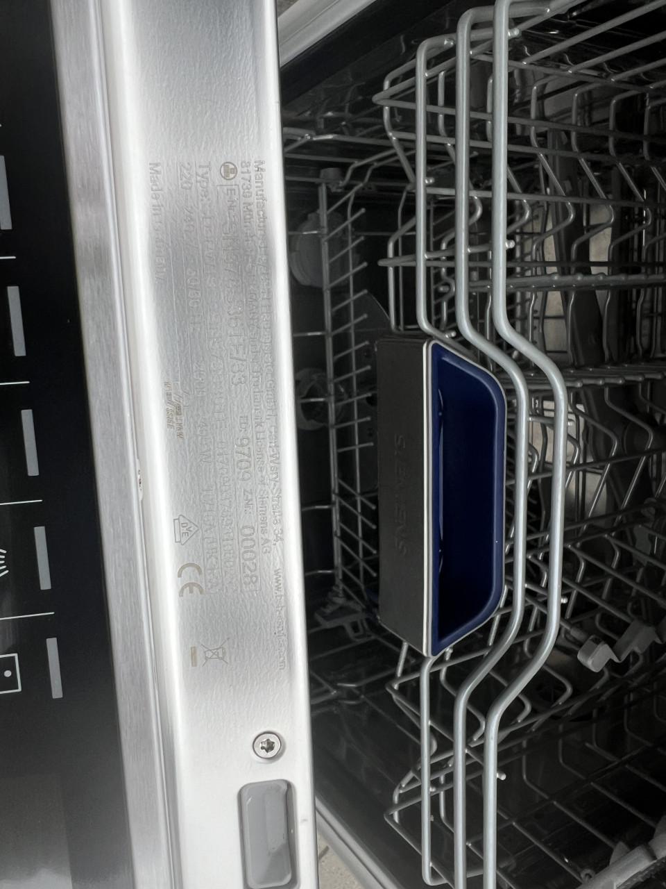 Bijna Niet gebruikte A+++ klasse Siemens inbouw vaatwasser 83x60 cm.
