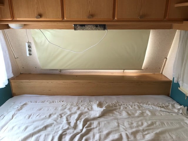 Knaus Südwind Comfortabele caravan stalling t/m mei 2026