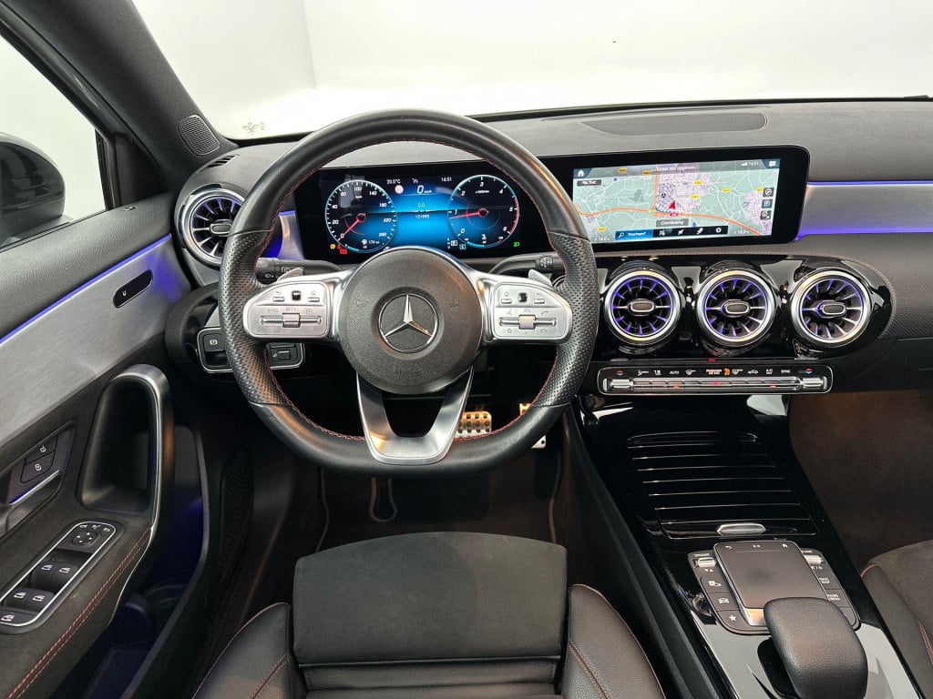Mercedes-Benz A-Klasse 2.0 pano sfeer camera