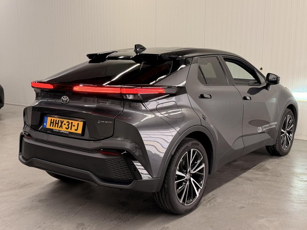 Toyota C-hr 2.0 phev 220 executive