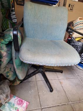 Gratis burostoel(draai)