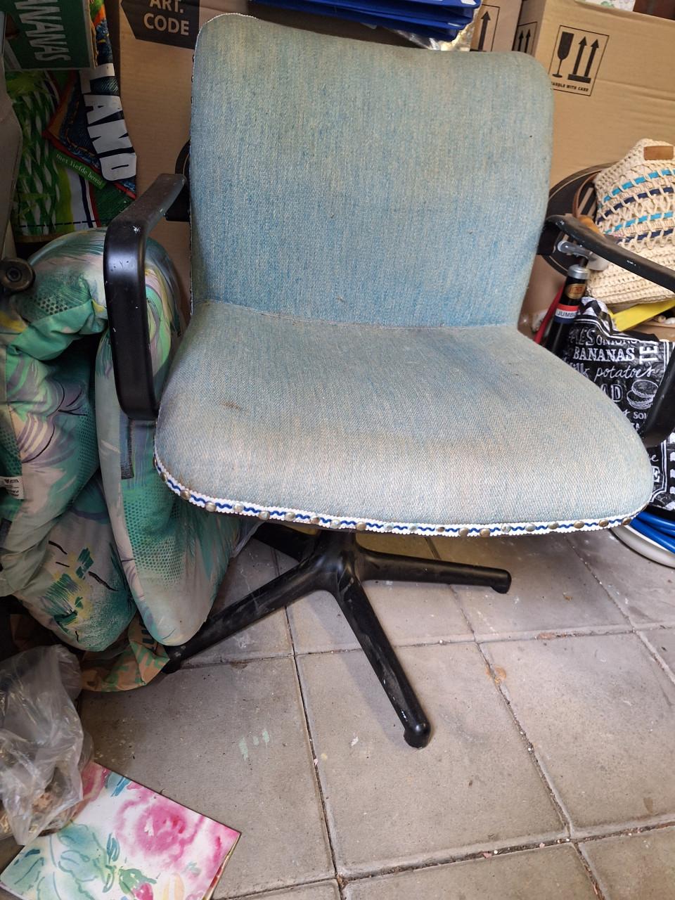 Gratis burostoel(draai)