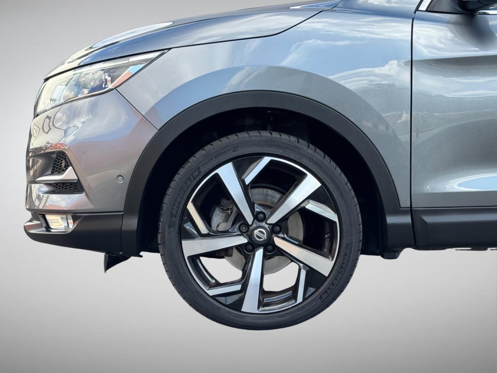 Nissan Qashqai 1.2 tekna + trekhaak, bose audio + nappa leder