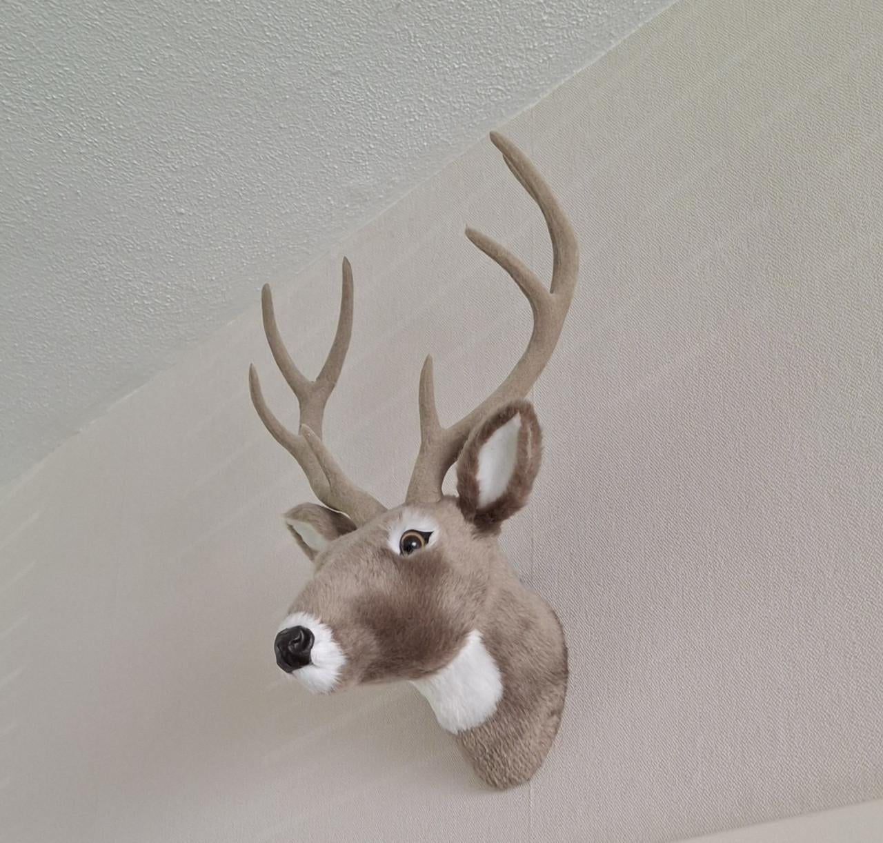 Decoratieve hertenkop