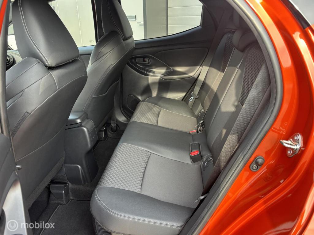 Toyota Yaris 1.5 hybrid executive