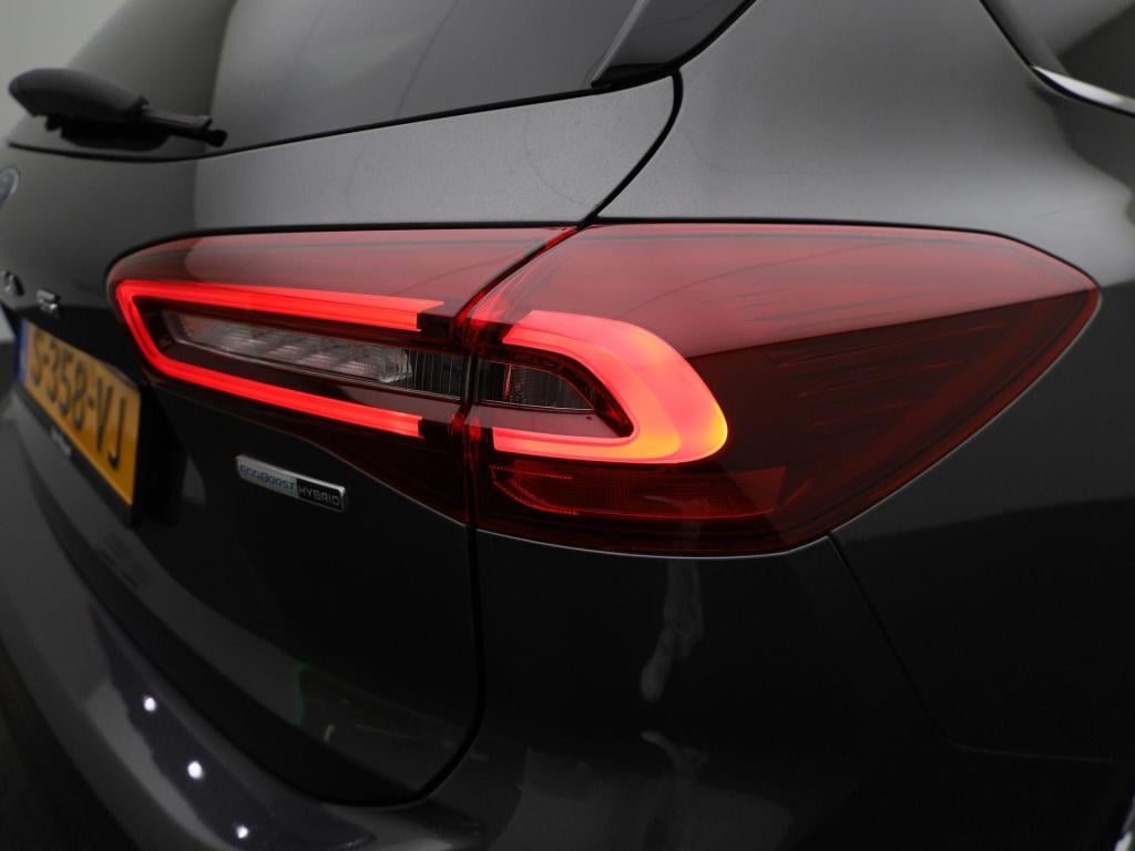 Ford Focus wagon 1.0 ecoboost hybrid titanium | climate control | cruise co